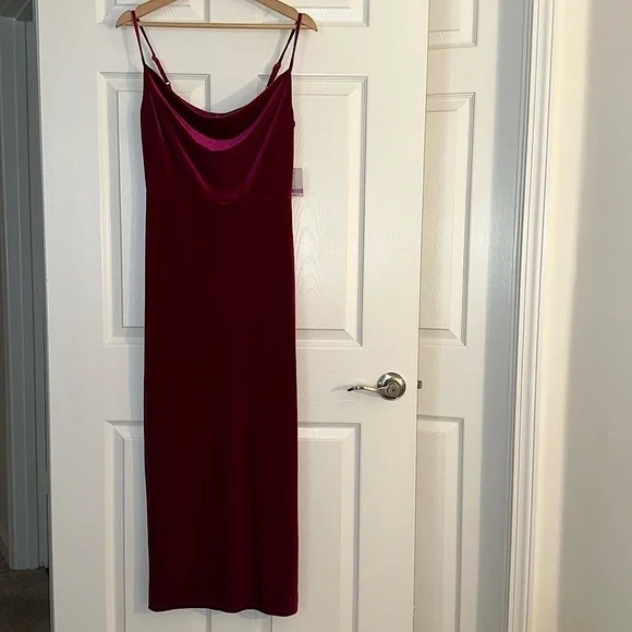 amalfi smocked maxi dress Amalfi Coast Plunge Neck Mermaid Floral Maxi Dress